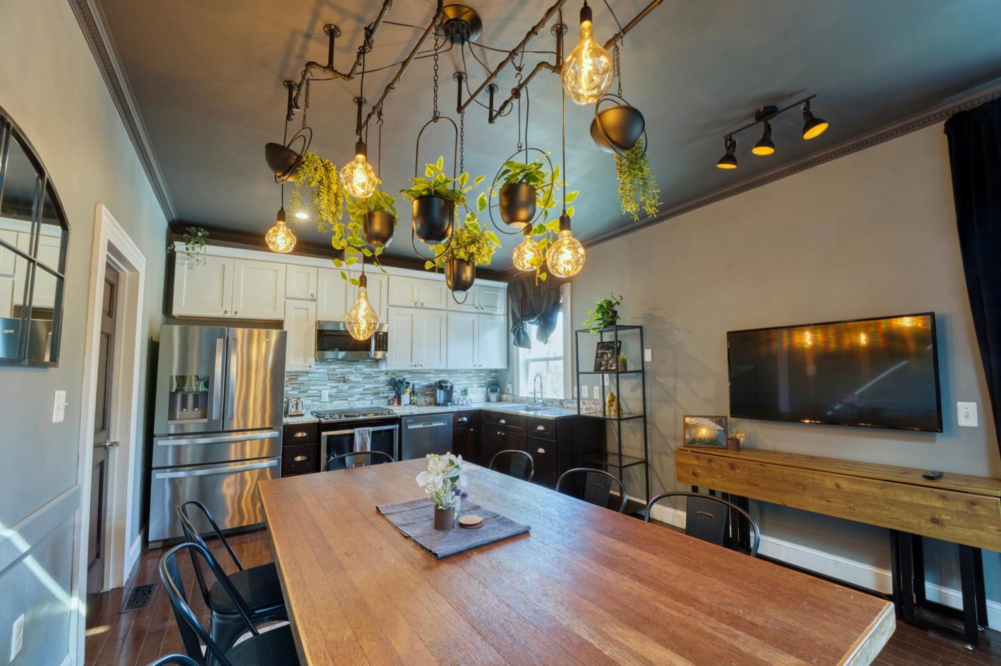 3br Oasis With Private Theater & High-speed Wi-fi * Washington